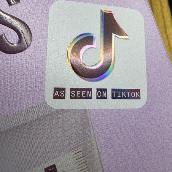 The Viral Gourmands Hand Crème | Pick Your Scent | New - Picture 4 of 10